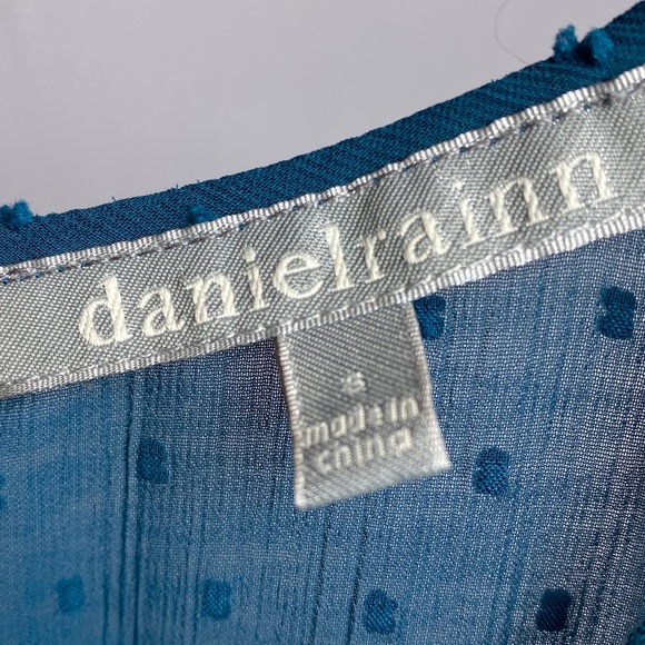 💙5/$15 Daniel Rainn Womenʻs Sleeveless Dark Teal Blouse Small - Picture 2 of 3